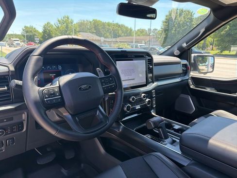 Used 2025 Ford F150 Raptor AWD/4WD image 17