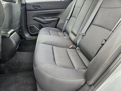 Used 2024 Nissan Altima 2.5 SV image 17