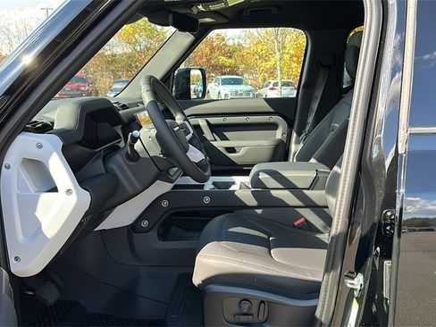 New 2026 Land Rover Defender 110 S image 10