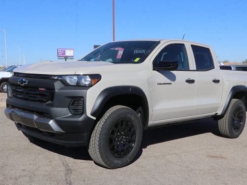 New 2026 Chevrolet Colorado Trail Boss AWD/4WD image 3