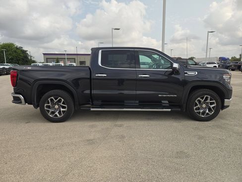 Used 2026 GMC Sierra 1500 SLT AWD/4WD image 2