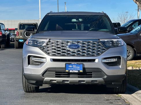 Certified 2023 Ford Explorer Platinum w/ Technology Package image 10