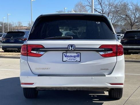 Used 2023 Honda Odyssey Touring image 5