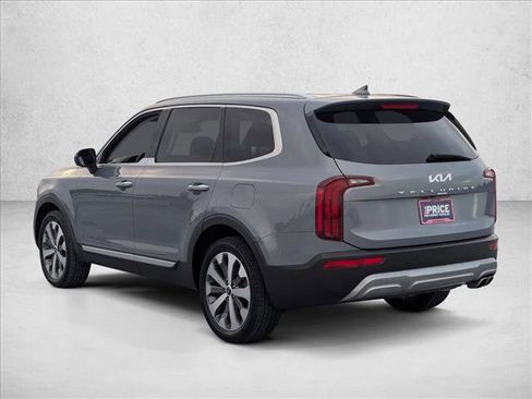Used 2022 Kia Telluride S FWD image 8