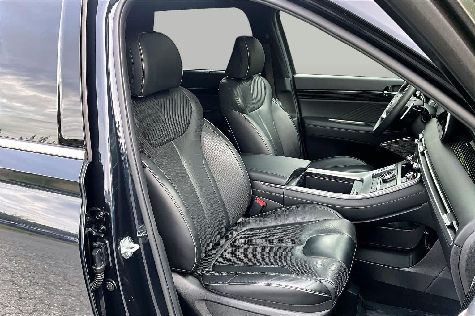 Used 2024 Hyundai Palisade Calligraphy AWD/4WD image 9