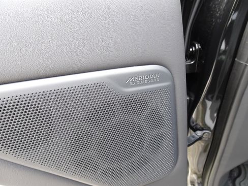 New 2026 Land Rover Range Rover SE image 21