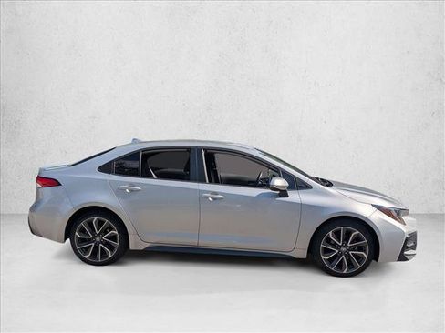 Used 2021 Toyota Corolla SE FWD image 4