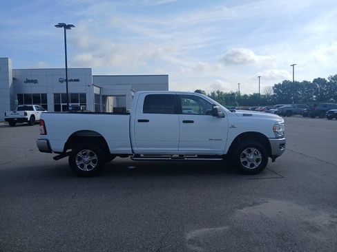 Used 2024 RAM 2500 Big Horn w/ Off Road Package AWD/4WD image 9