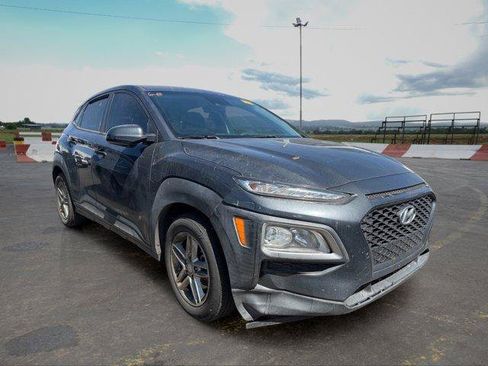 Used 2020 Hyundai Kona SE FWD image 2