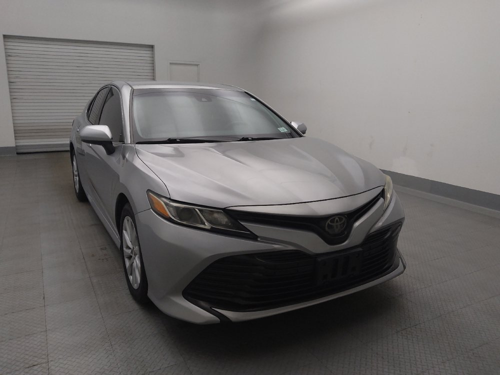 Used 2019 Toyota Camry LE FWD image 14