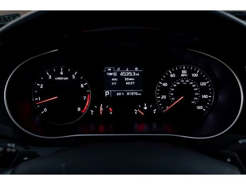 Used 2015 Kia Cadenza Premium image 21