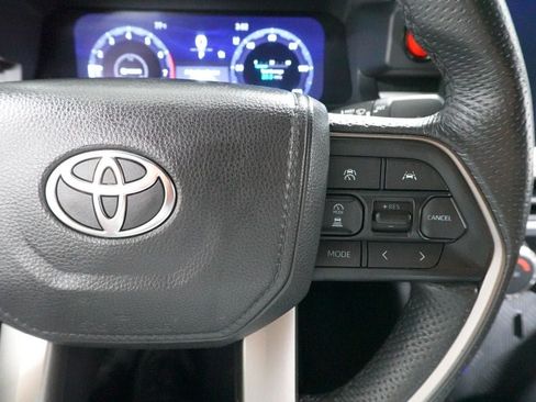 Used 2024 Toyota Tacoma TRD Off-Road AWD/4WD image 13