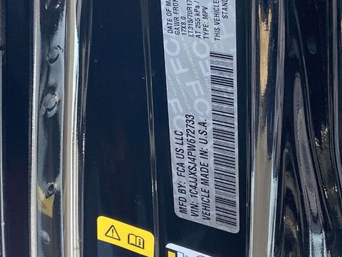 Used 2023 Jeep Wrangler Unlimited Rubicon 392 image 30