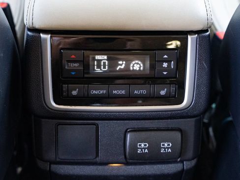 Used 2021 Subaru Ascent Limited w/ Technology Package AWD/4WD image 10