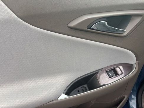 Used 2024 Chevrolet Malibu LT FWD image 32