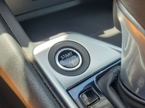 Used 2023 Nissan Sentra SV FWD image 21