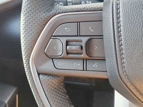 New 2026 Toyota Tundra SR5 w/ TRD Off-Road Package AWD/4WD image 9