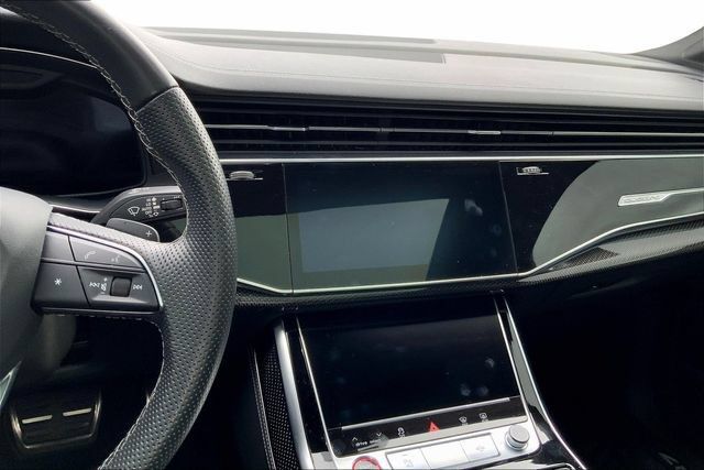 Used 2023 Audi SQ7 Premium Plus w/ Executive Package AWD/4WD image 6