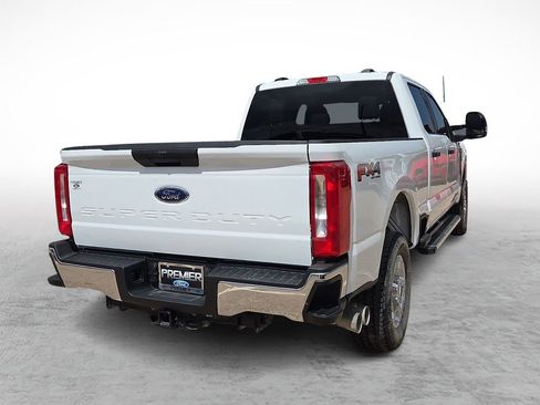 Used 2025 Ford F250 XLT w/ FX4 Off-Road Package AWD/4WD image 10
