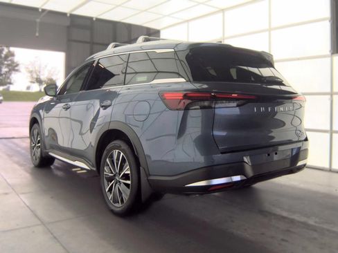Certified 2026 INFINITI QX60 Luxe w/ Cargo Package FWD image 19