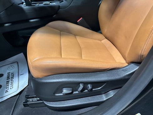 Used 2022 Cadillac XT5 Premium Luxury w/ LPO, Floor Liner Package AWD/4WD image 27