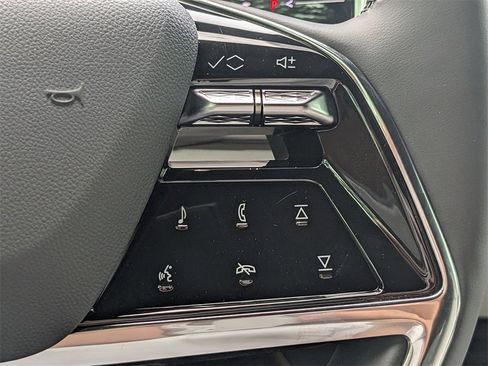 New 2026 Cadillac Vistiq Luxury w/ LPO, Floor Liner Package image 32