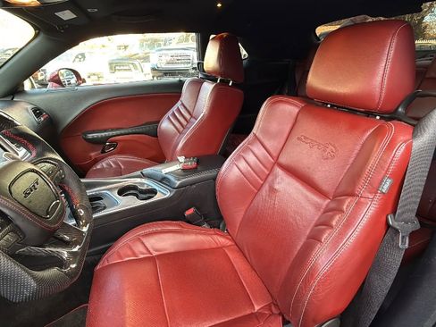 Used 2018 Dodge Challenger SRT Hellcat image 21