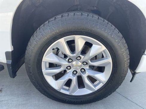 Used 2022 Chevrolet Silverado 1500 Custom image 32