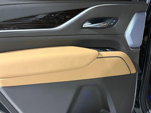 Certified 2022 Cadillac Escalade Premium Luxury w/ Performance Package image 40