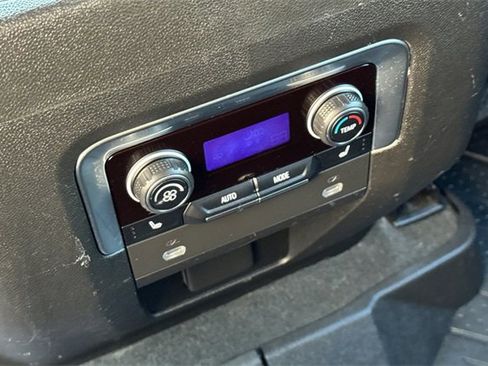 Used 2021 Chevrolet Suburban LT w/ LT Signature Package image 41