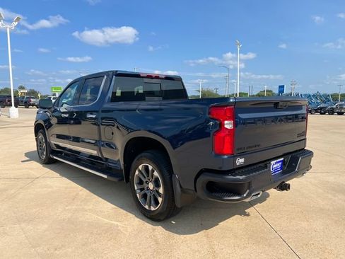 Certified 2023 Chevrolet Silverado 1500 High Country w/ LPO, Dark Essentials Package AWD/4WD image 3