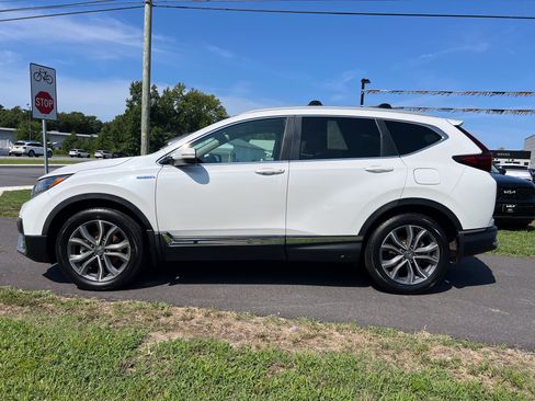 Used 2022 Honda CR-V Touring image 2
