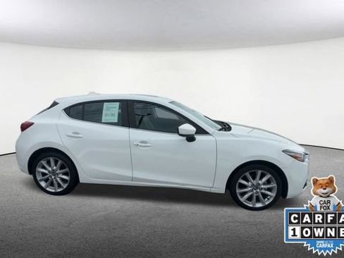Used 2017 MAZDA MAZDA3 Grand Touring image 10