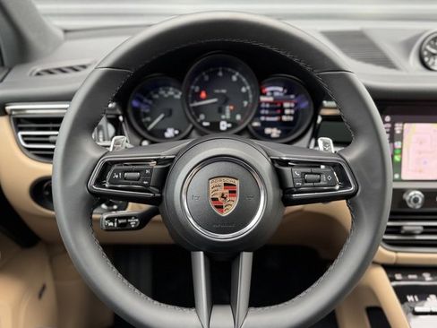New 2026 Porsche Macan image 18