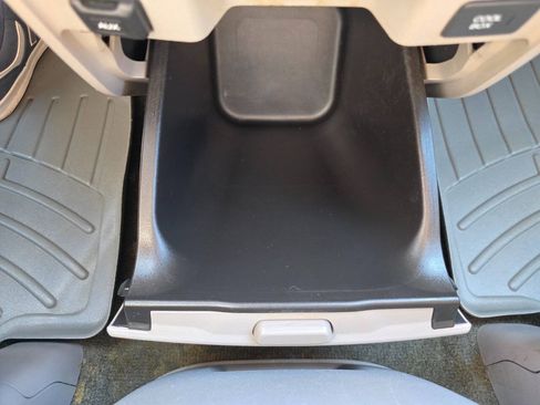 Used 2016 Honda Odyssey EX-L image 22