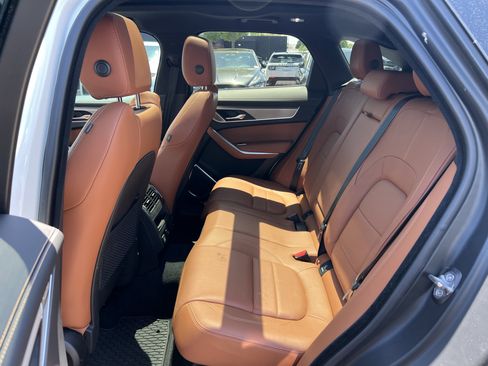 Certified 2026 Jaguar F-PACE R-Dynamic S AWD/4WD image 31