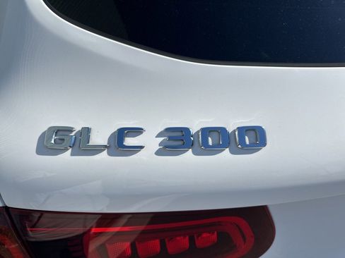 Used 2021 Mercedes-Benz GLC 300 image 10