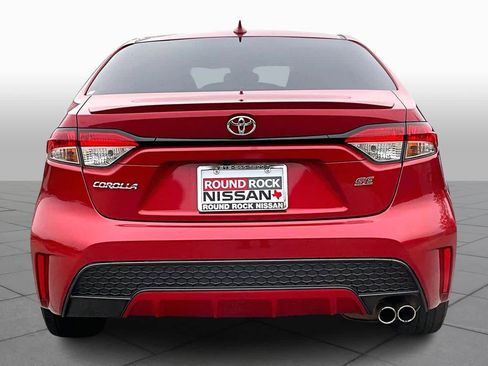 Used 2021 Toyota Corolla SE image 4