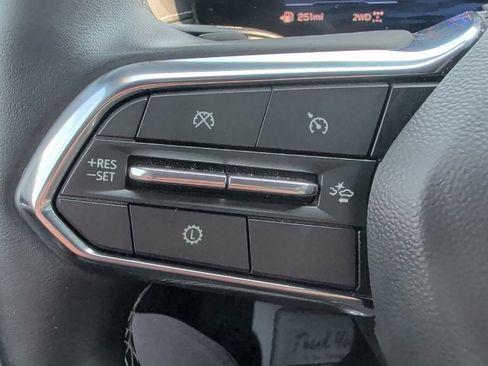 Used 2026 Chevrolet Traverse LT AWD/4WD image 28