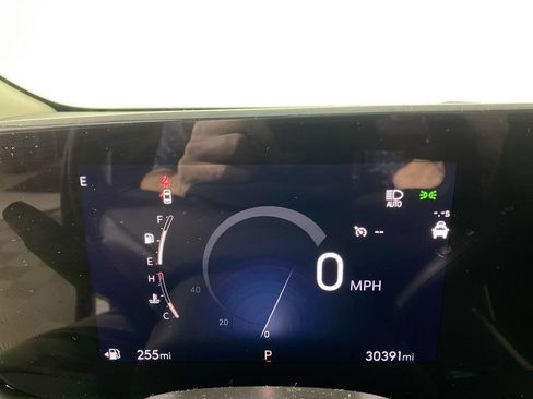 Used 2024 Buick Encore GX Sport Touring w/ Experience Buick Package FWD image 15