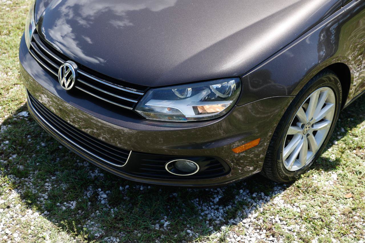 Used 2013 Volkswagen Eos Komfort FWD image 38