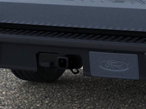 New 2025 Ford Maverick XLT w/ XLT Luxury Package FWD image 23