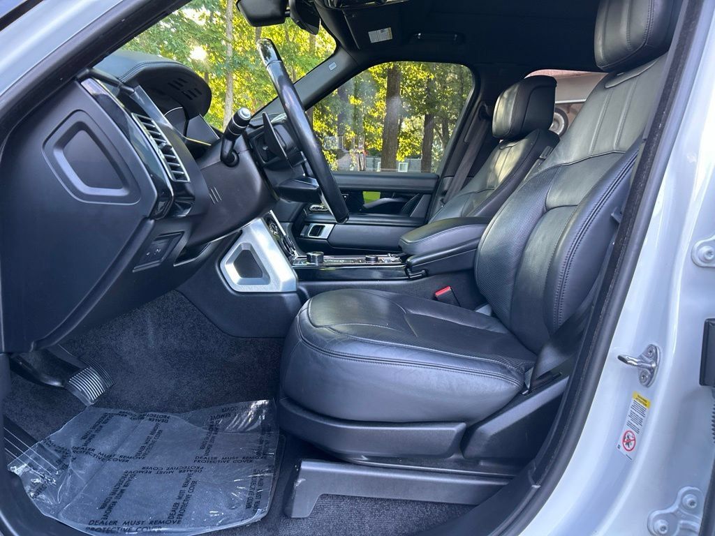 Used 2019 Land Rover Range Rover Supercharged AWD/4WD image 14