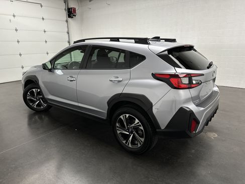 Used 2024 Subaru Crosstrek 2.0i Premium AWD/4WD image 6