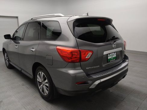 Used 2019 Nissan Pathfinder SV FWD image 5