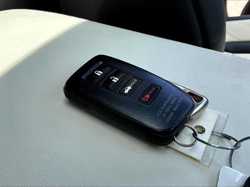 Used 2023 Lexus IS 500 w/ Accessory Package RWD image 15