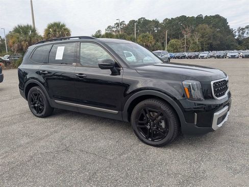 Used 2023 Kia Telluride EX X-Line image 2