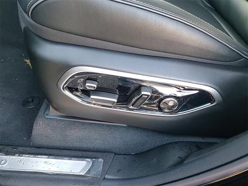 New 2025 Jeep Grand Cherokee L Overland w/ Luxury Tech Group IV image 10