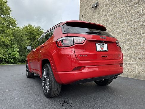 Used 2022 Jeep Compass Limited image 10