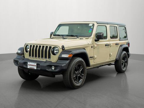 Used 2022 Jeep Wrangler Unlimited Sport AWD/4WD image 3